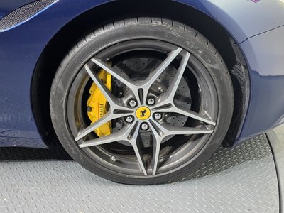 FERRARI CALIFORNIA - 6