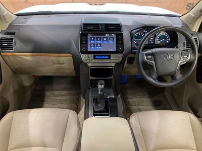 TOYOTA LAND CRUISER PRADO - 2