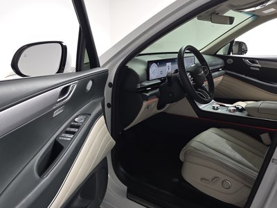 2024 Genesis GV80 thumbnail 11