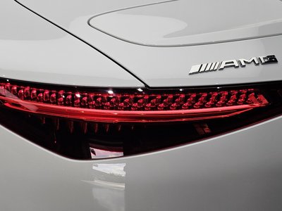 صورة 10 لـ 2025 Mercedes-BENZ SL