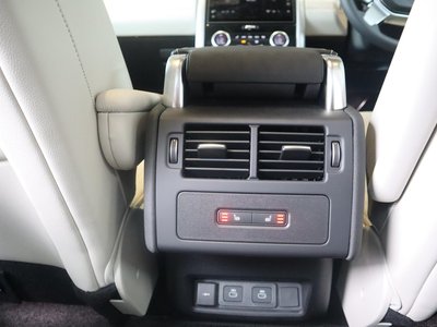 2025 LAND Rover DISCOVERY — миниатюра 33
