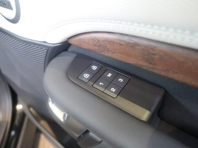 2025 LAND Rover DISCOVERY — миниатюра 16