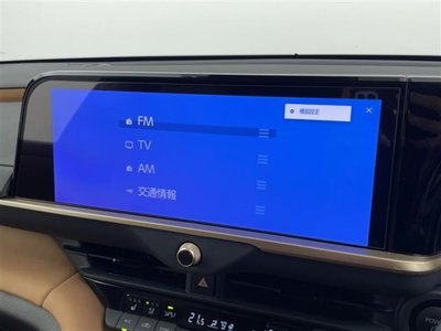 2023 Toyota CROWN SPORT photo 4