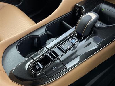 2023 Toyota CROWN SPORT photo 10
