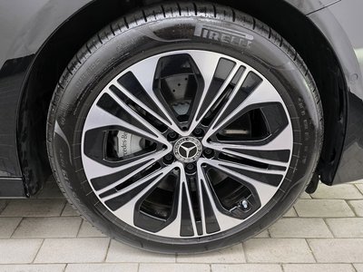 MERCEDES-BENZ E-CLASS - 6