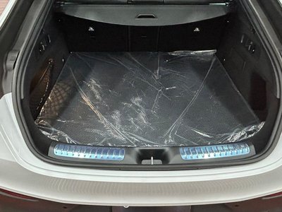 MERCEDES-BENZ GLC AMG - 8