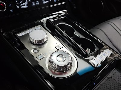 GENESIS G80 (RG3) - 9