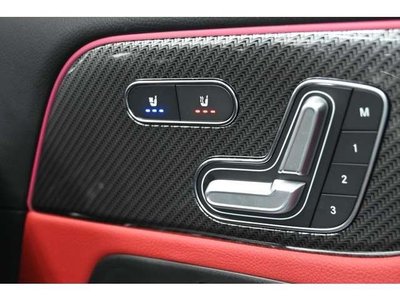 2021 Mercedes-BENZ GLB — миниатюра 40