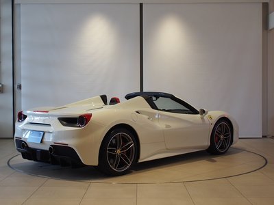 FERRARI 488 SPIDER - 9
