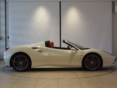 FERRARI 488 SPIDER - 10