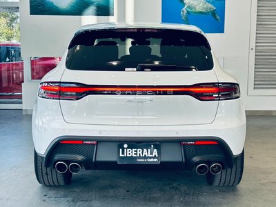 PORSCHE MACAN - 8