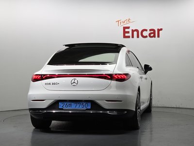 MERCEDES-BENZ EQE - 3