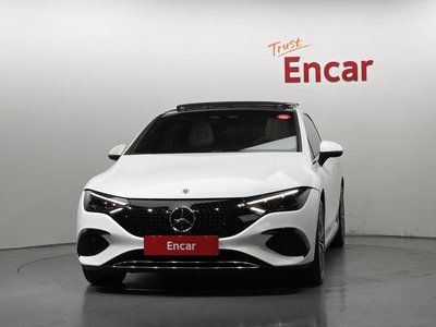 MERCEDES-BENZ EQE - 2