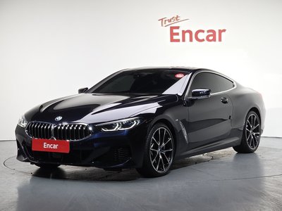 BMW 8 SERIES
