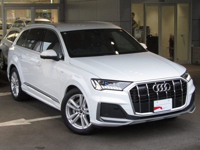 2025 AUDI Q7 — фото 9
