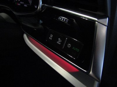 2025 AUDI Q7 — миниатюра 27