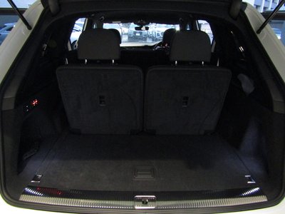 2025 AUDI Q7 — миниатюра 47