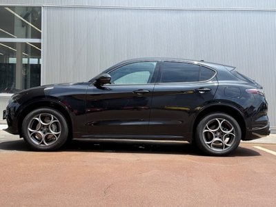 صورة 10 لـ 2025 ALFA Romeo STELVIO