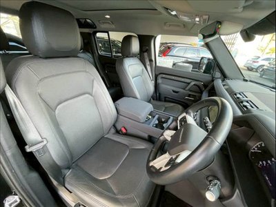 LAND ROVER DEFENDER - 6