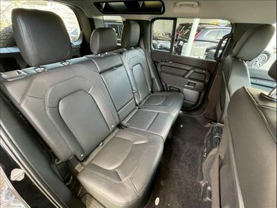 LAND ROVER DEFENDER - 7