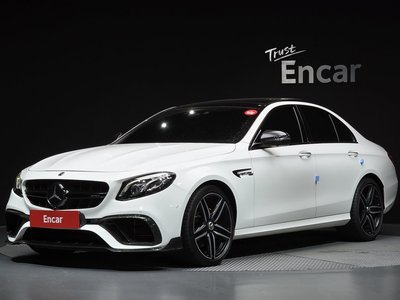 2019 Mercedes-BENZ E-CLASS 照片 1