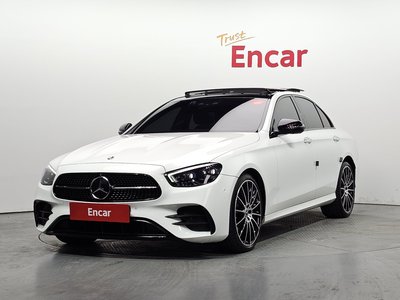 MERCEDES-BENZ E-CLASS - 1