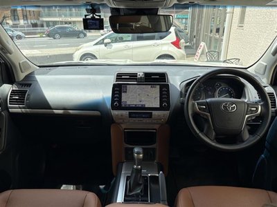 TOYOTA LAND CRUISER PRADO - 3
