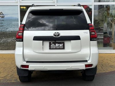 TOYOTA LAND CRUISER PRADO - 8