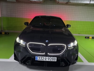 2026 BMW M5 照片 1
