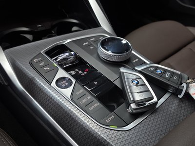 2025 BMW I4 缩略图 12