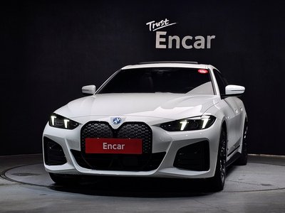 2025 BMW I4 照片 2