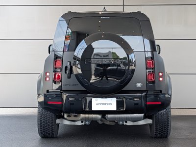 LAND ROVER DEFENDER - 8