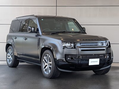 LAND ROVER DEFENDER - 4