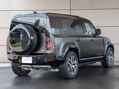 LAND ROVER DEFENDER - 10