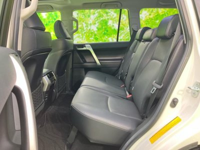 TOYOTA LAND CRUISER PRADO - 7