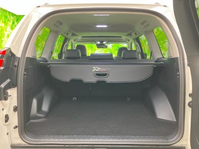 TOYOTA LAND CRUISER PRADO - 8