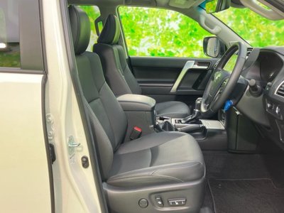 TOYOTA LAND CRUISER PRADO - 4