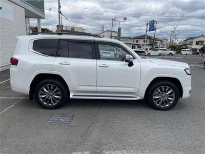 صورة مصغرة 11 لـ 2023 Toyota LAND CRUISER 300