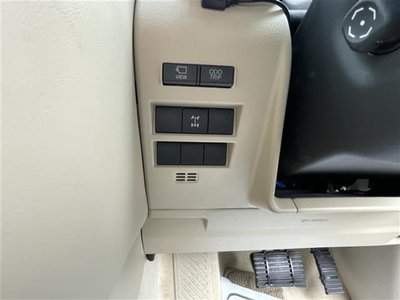 صورة مصغرة 41 لـ 2023 Toyota LAND CRUISER 300