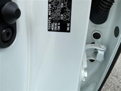 صورة مصغرة 79 لـ 2023 Toyota LAND CRUISER 300