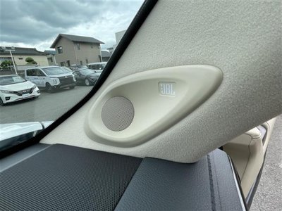 صورة مصغرة 67 لـ 2023 Toyota LAND CRUISER 300