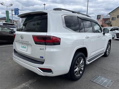 صورة مصغرة 13 لـ 2023 Toyota LAND CRUISER 300