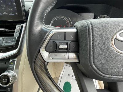 صورة مصغرة 47 لـ 2023 Toyota LAND CRUISER 300