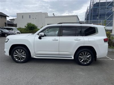 صورة مصغرة 18 لـ 2023 Toyota LAND CRUISER 300