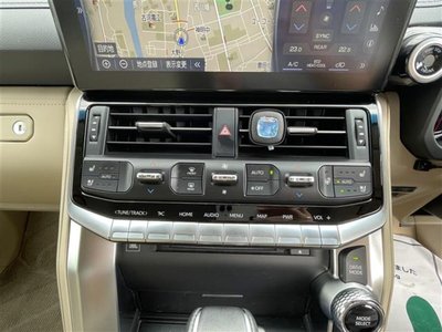 صورة مصغرة 35 لـ 2023 Toyota LAND CRUISER 300