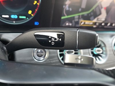 MERCEDES-BENZ E-CLASS - 9