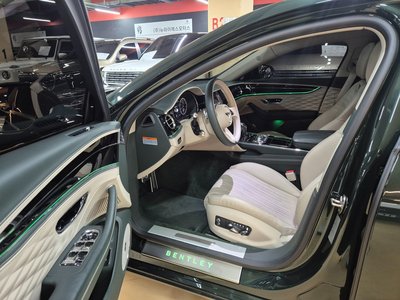 صورة 8 لـ 2024 Bentley FLYING SPUR