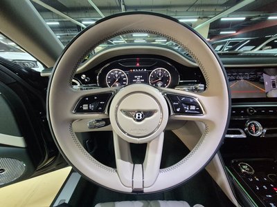 صورة 7 لـ 2024 Bentley FLYING SPUR