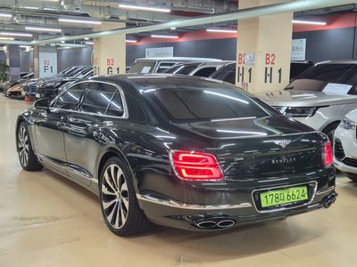 صورة 2 لـ 2024 Bentley FLYING SPUR