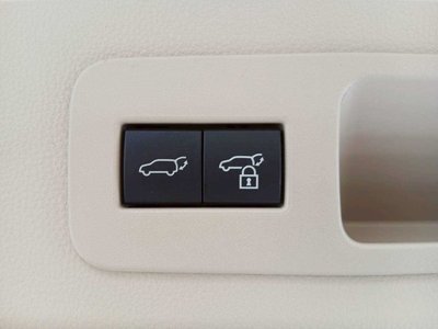 2023 Toyota LAND CRUISER 300 缩略图 39